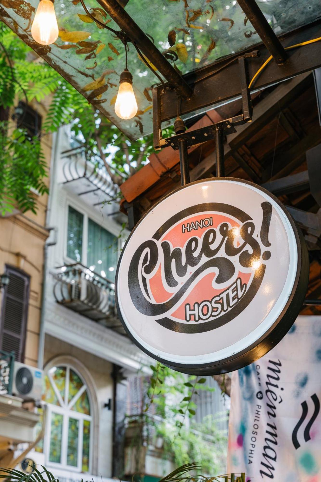 Cheers Hostel Ханой Экстерьер фото